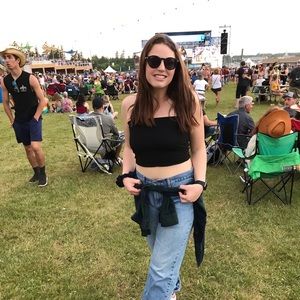 Meet your Posher, Rebekah